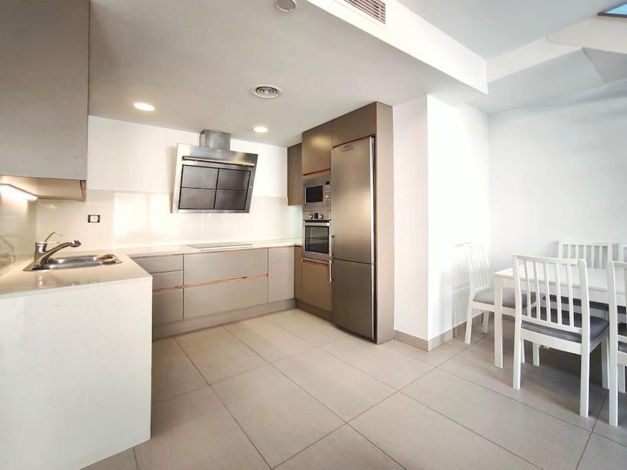 Moderno Apartamento Duplex En Terrassa Centro Extérieur photo