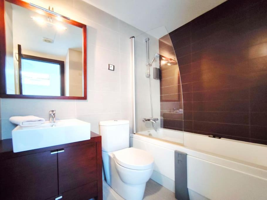 Moderno Apartamento Duplex En Terrassa Centro Extérieur photo